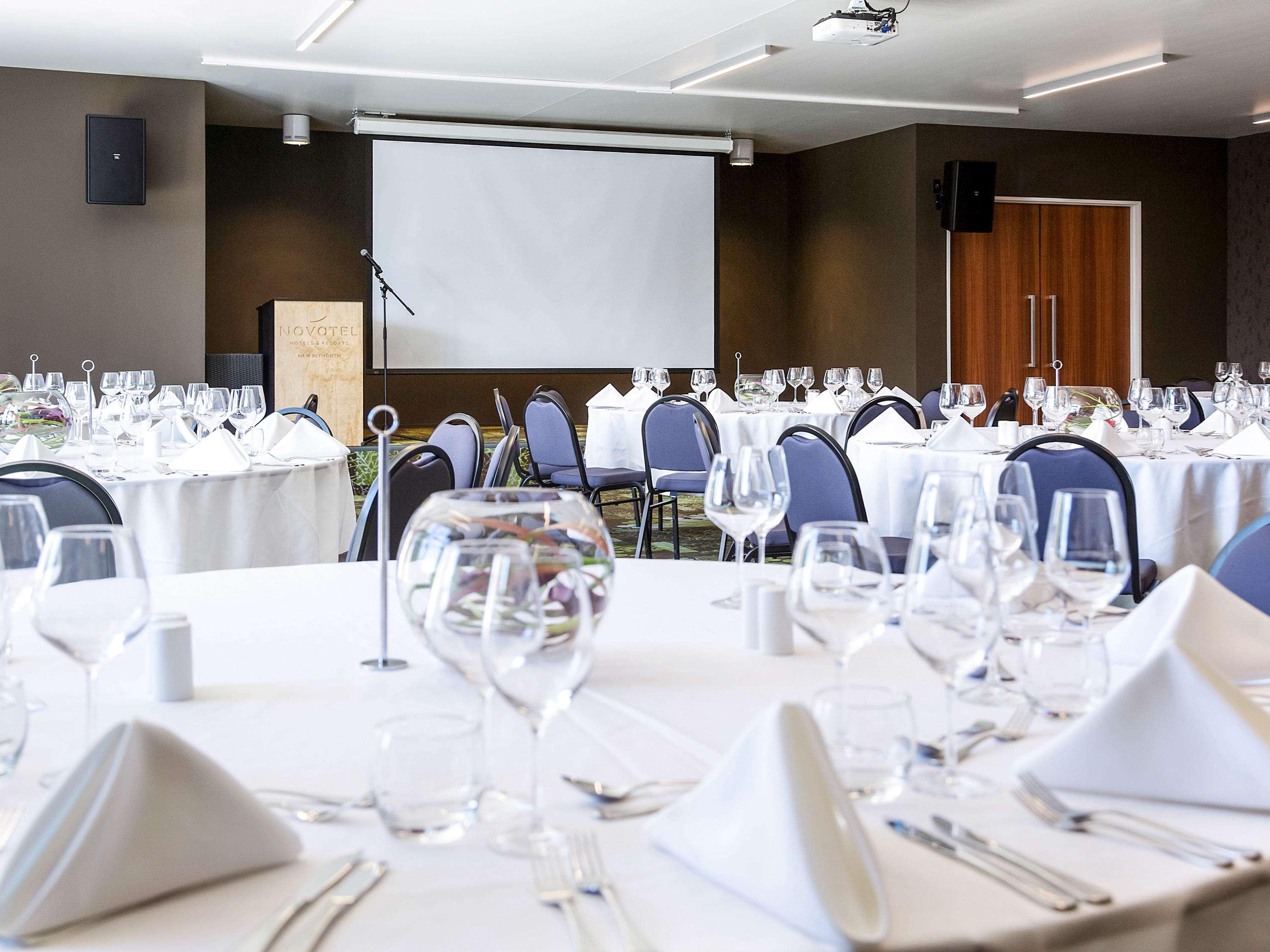 Novotel New Plymouth Taranaki Exterior photo